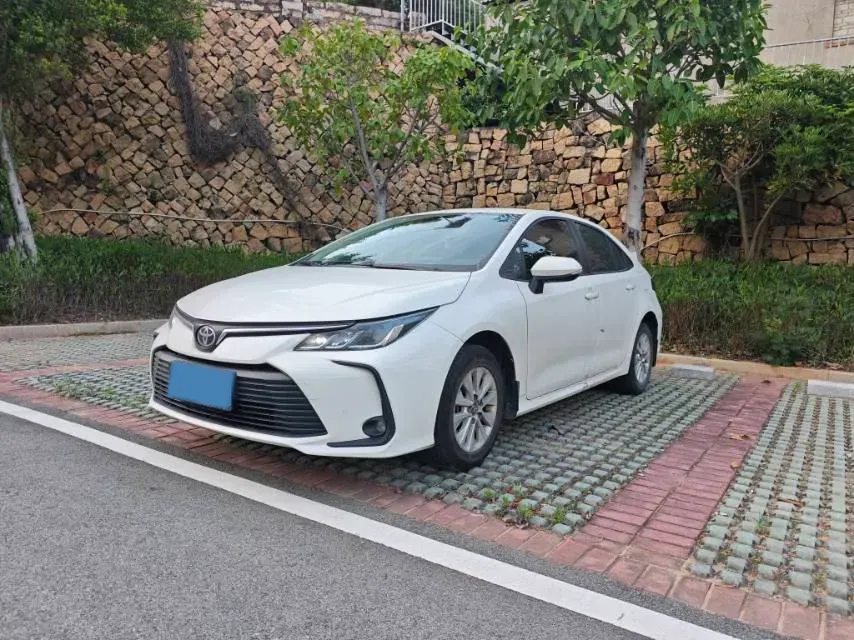 2022 Toyota Corolla 1.2T 116HP L4 CVT,autocango,china used car exporter,china ev exporter,chinese used car exporter,chinese used ev exporter
