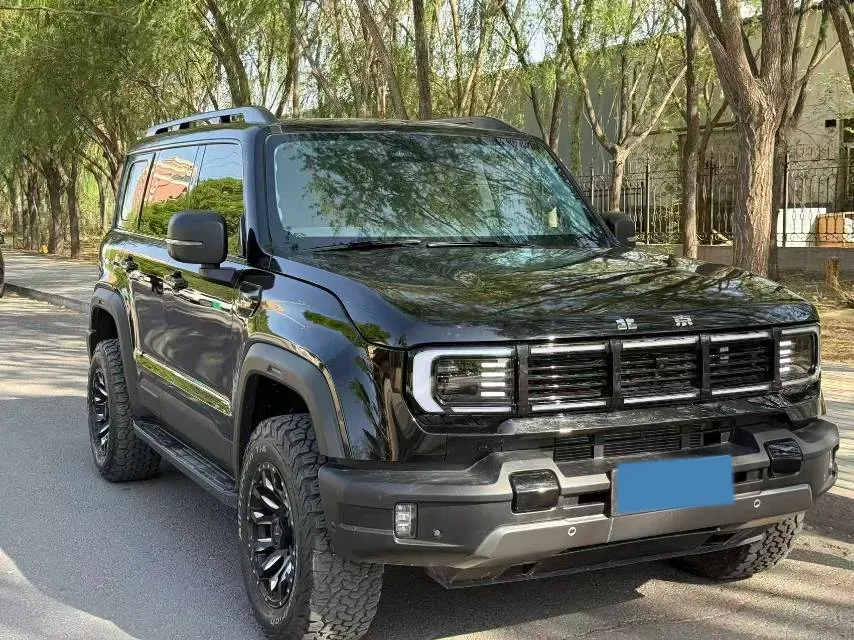 2024 Beijing BJ40 2.0T 245HP L4 8AT,autocango,china used car exporter,china ev exporter,chinese used car exporter,chinese used ev exporter