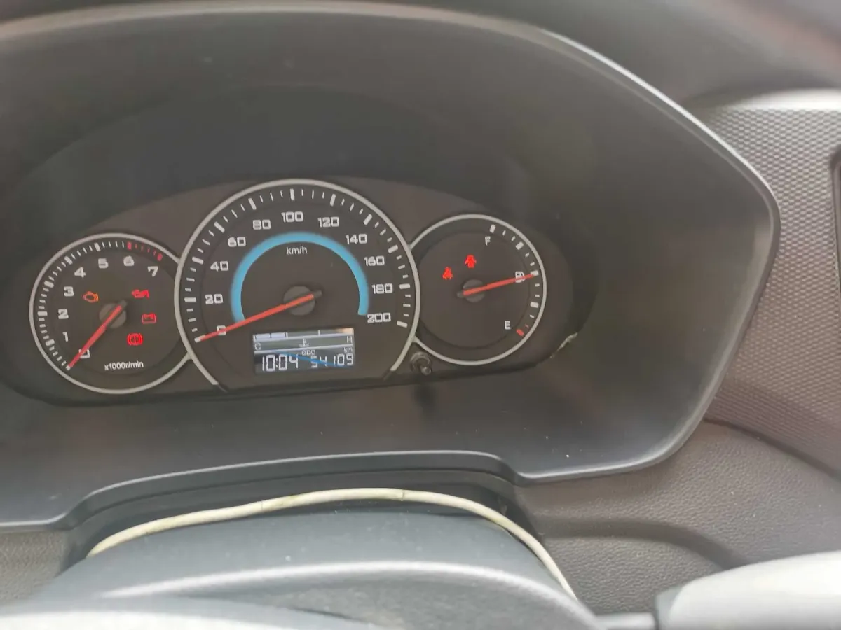 2019 WuLing HongGuang 1.5L 105HP L4 5MT,autocango,china used car exporter,china ev exporter,chinese used car exporter,chinese used ev exporter