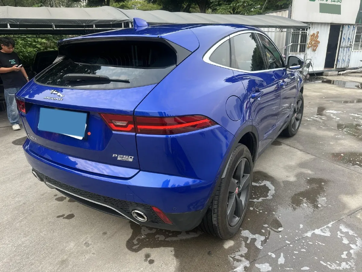 2018 Jaguar E-PACE 2.0T 249HP L4 9AT,autocango,china used car exporter,china ev exporter,chinese used car exporter,chinese used ev exporter