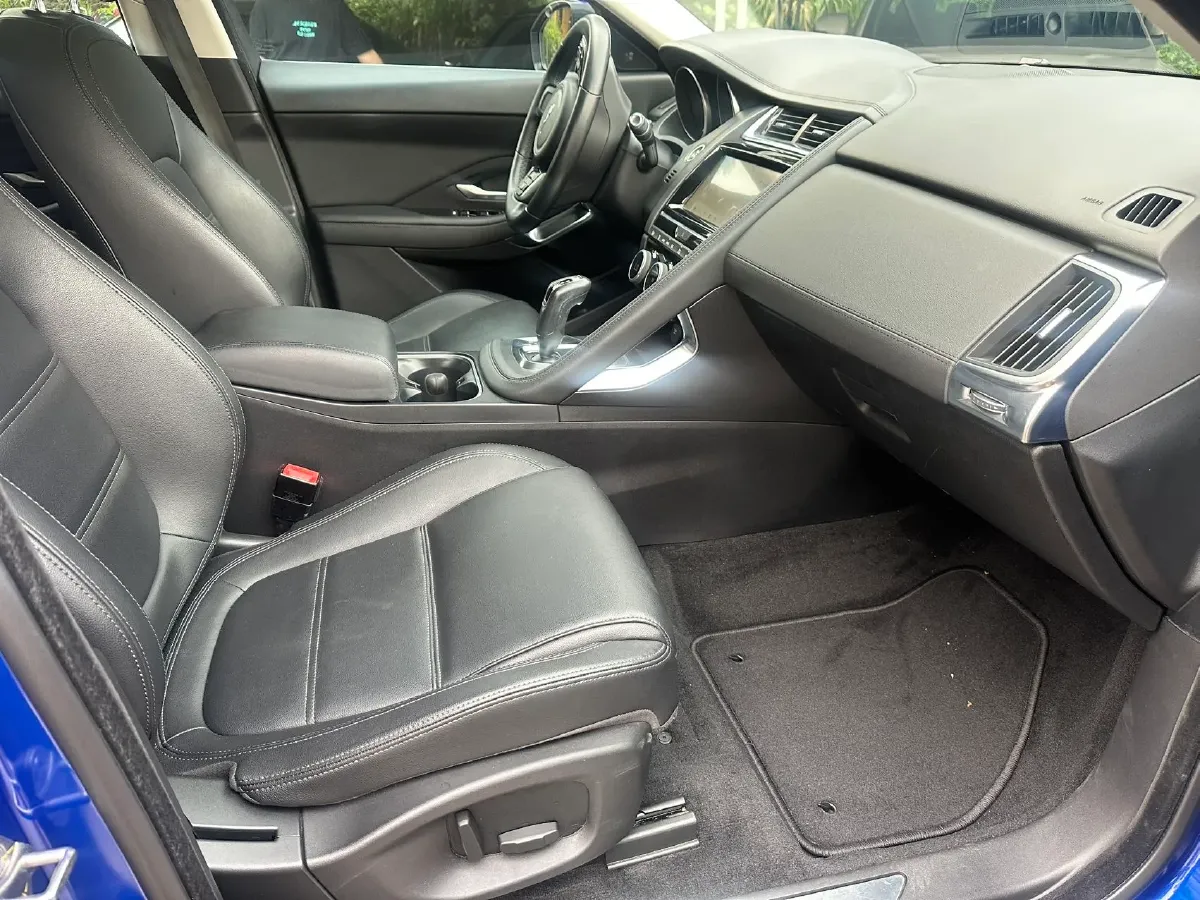 2018 Jaguar E-PACE 2.0T 249HP L4 9AT,autocango,china used car exporter,china ev exporter,chinese used car exporter,chinese used ev exporter