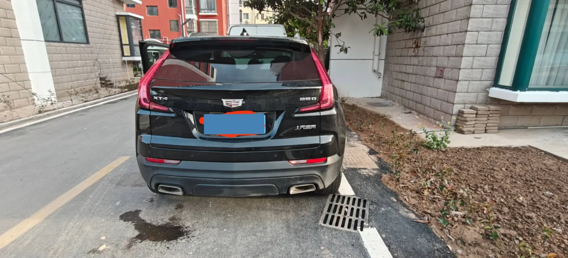 2021 Cadillac XT4 2.0T 237HP L4 9AT,autocango,china used car exporter,china ev exporter,chinese used car exporter,chinese used ev exporter