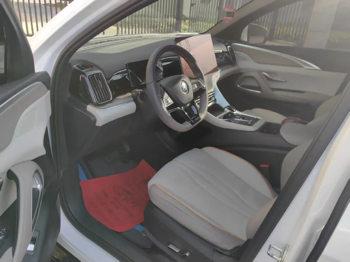 2024 BYD Song Pro 1.5L 110HP L4 E-CVT PHEV 18.3KWH,autocango,china used car exporter,china ev exporter,chinese used car exporter,chinese used ev exporter