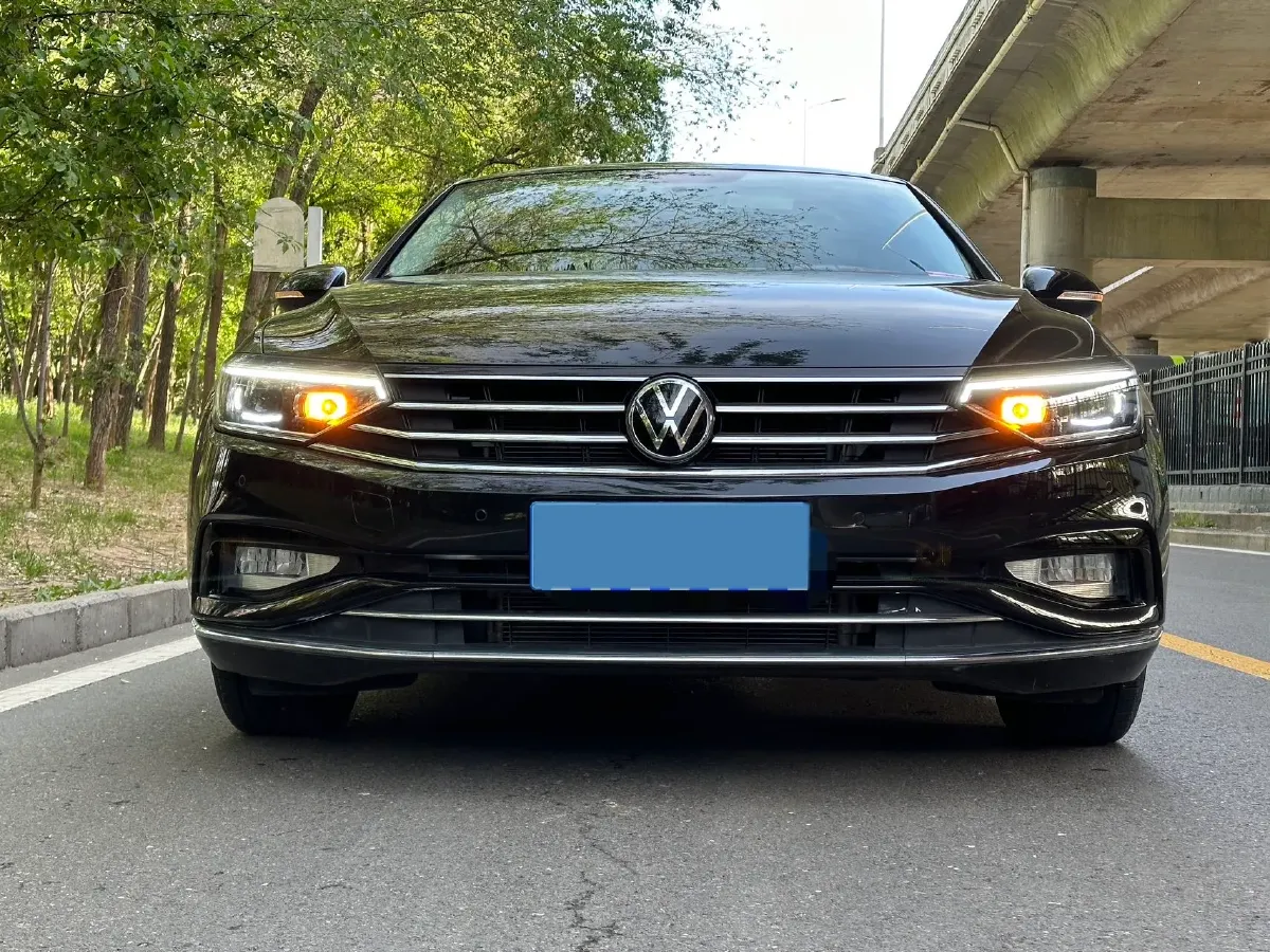 2020 Volkswagen Magotan 1.4T 150HP L4 7DCT,autocango,china used car exporter,china ev exporter,chinese used car exporter,chinese used ev exporter