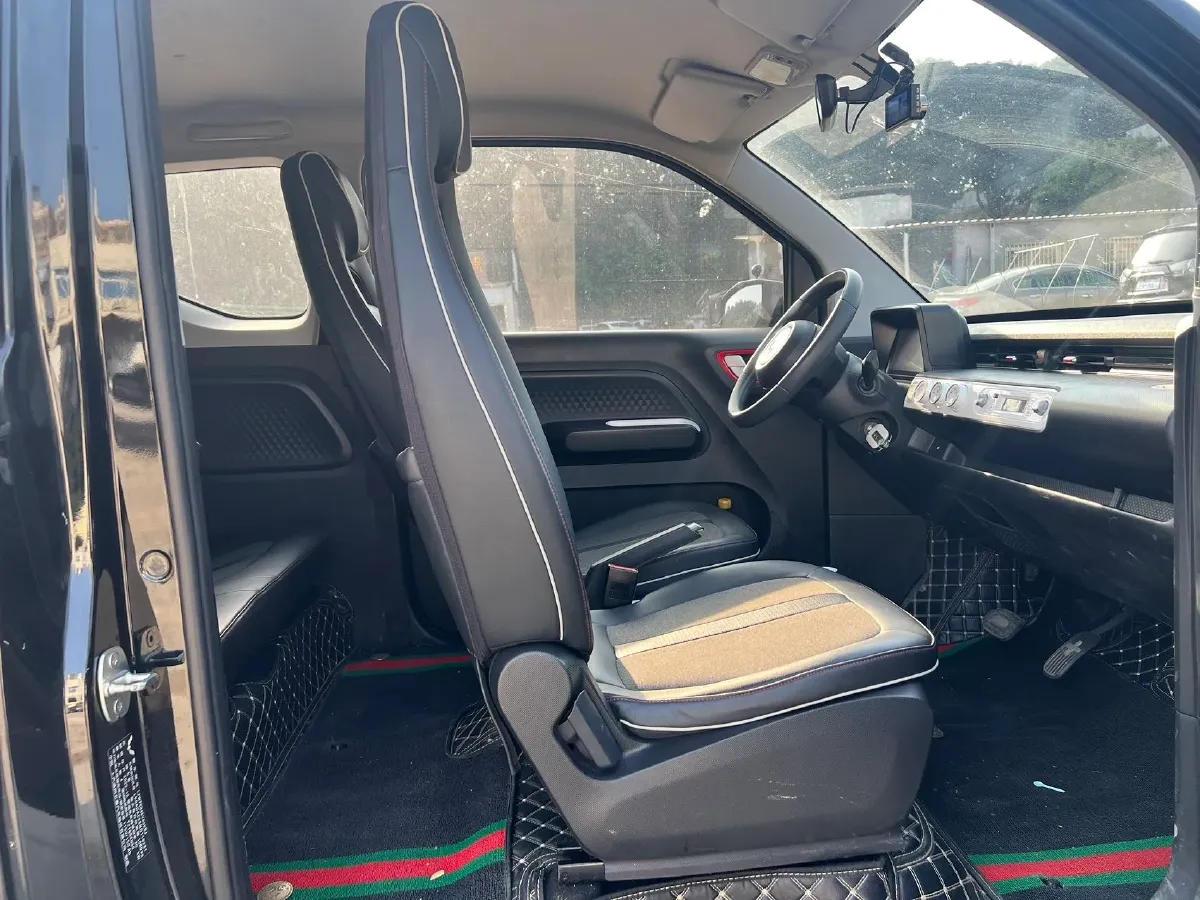 2022 WuLing HongGuang MINI EV BEV 17.3KWH,autocango,china used car exporter,china ev exporter,chinese used car exporter,chinese used ev exporter