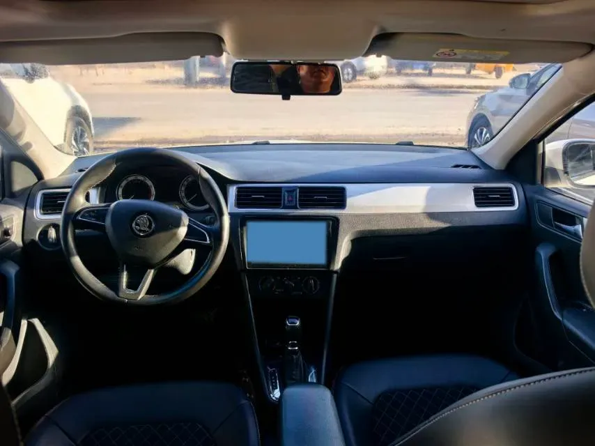 2019 Skoda Rapid Spaceback 1.5L 110HP L4 6AT,autocango,china used car exporter,china ev exporter,chinese used car exporter,chinese used ev exporter