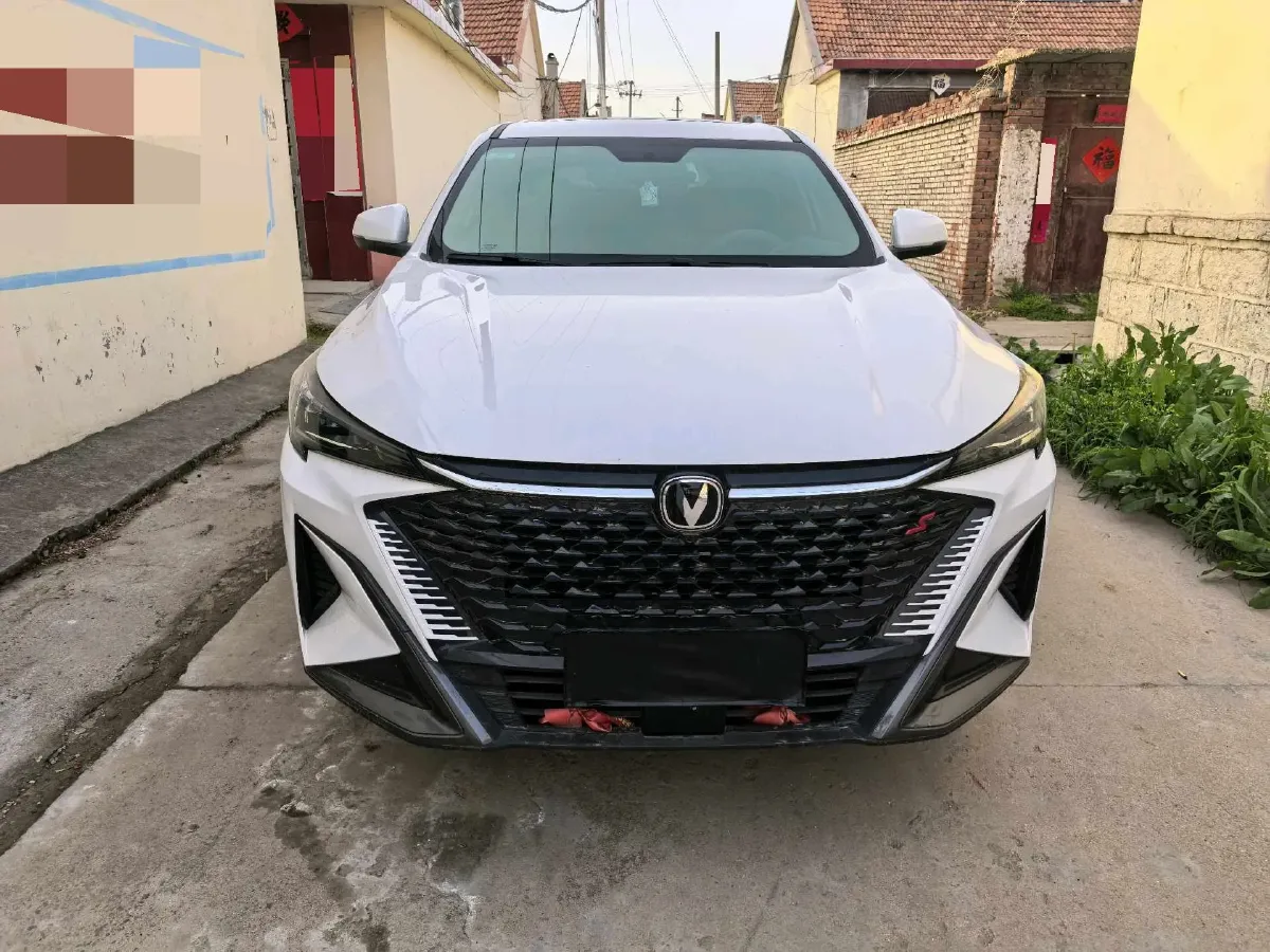 2025 ChangAn X5 PLUS 1.5T 188HP L4 7DCT,autocango,china used car exporter,china ev exporter,chinese used car exporter,chinese used ev exporter