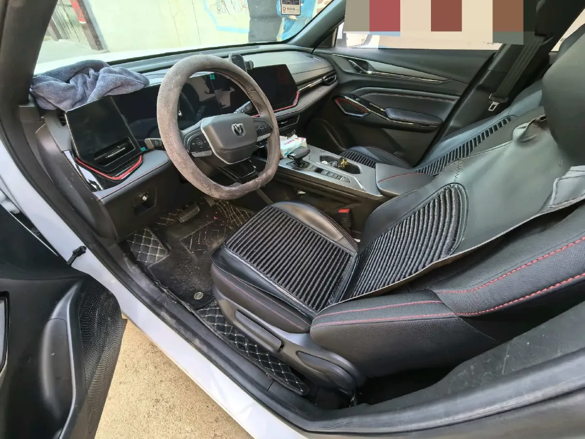 2025 ChangAn X5 PLUS 1.5T 188HP L4 7DCT,autocango,china used car exporter,china ev exporter,chinese used car exporter,chinese used ev exporter