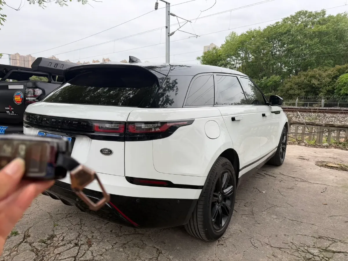 2023 Land Rover Range Rover Velar 2.0T 250HP L4 8AT,autocango,china used car exporter,china ev exporter,chinese used car exporter,chinese used ev exporter