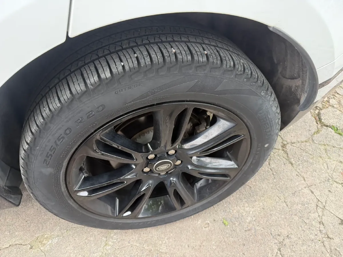 2023 Land Rover Range Rover Velar 2.0T 250HP L4 8AT,autocango,china used car exporter,china ev exporter,chinese used car exporter,chinese used ev exporter