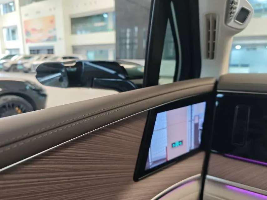 2025 Denza DenzaN9 2.0T 207HP L4 E-CVT PHEV,autocango,china used car exporter,china ev exporter,chinese used car exporter,chinese used ev exporter