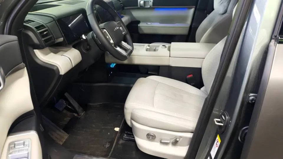 2025 FangChengBao Tai 7 1.5T 156HP L4 E-CVT PHEV,autocango,china used car exporter,china ev exporter,chinese used car exporter,chinese used ev exporter