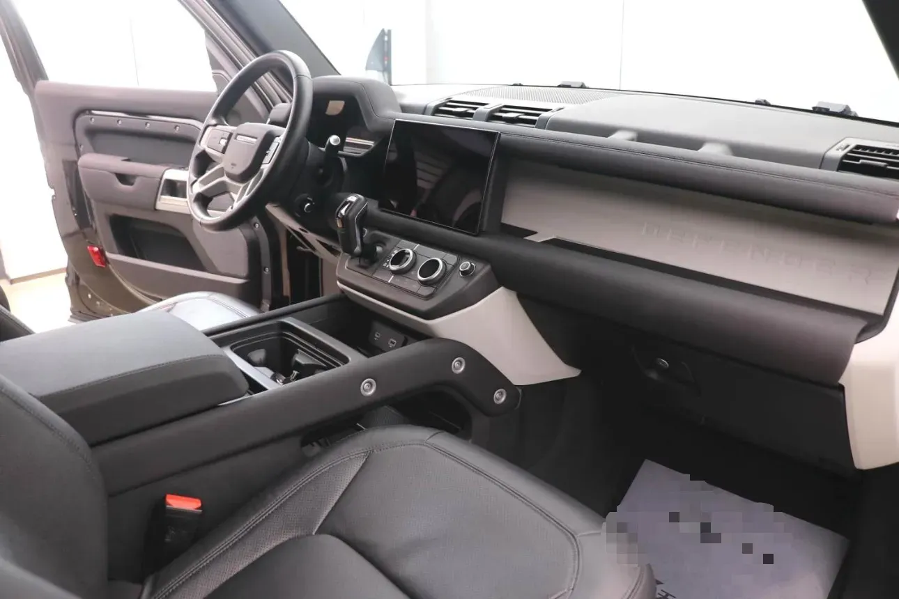 2023 Land Rover Defender 3.0T 400HP L6 8AT,autocango,china used car exporter,china ev exporter,chinese used car exporter,chinese used ev exporter