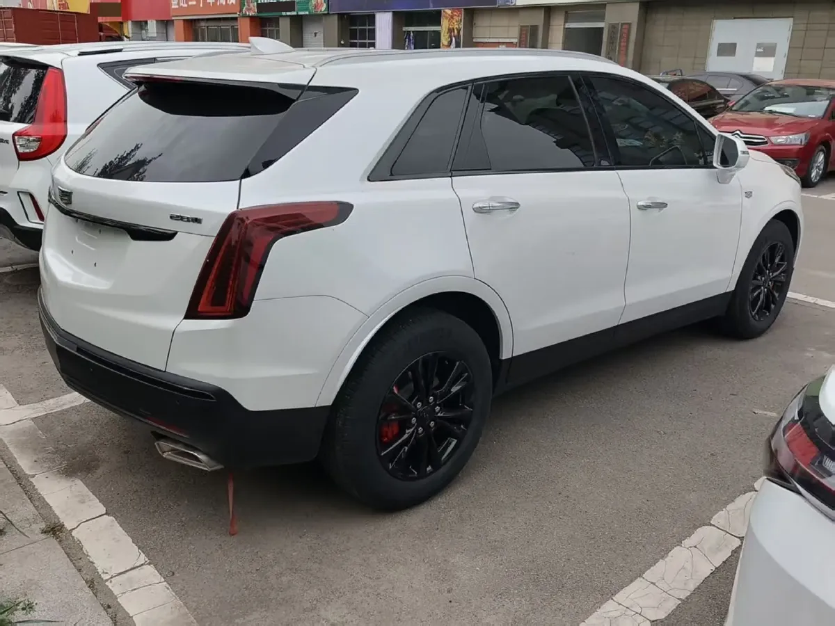 2021 Cadillac XT5 2.0T 237HP L4 9AT,autocango,china used car exporter,china ev exporter,chinese used car exporter,chinese used ev exporter