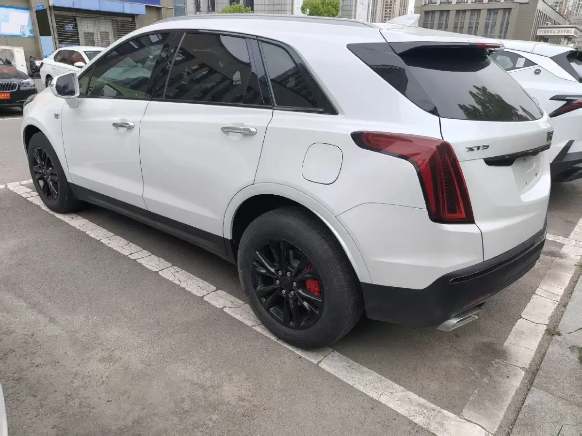 2021 Cadillac XT5 2.0T 237HP L4 9AT,autocango,china used car exporter,china ev exporter,chinese used car exporter,chinese used ev exporter
