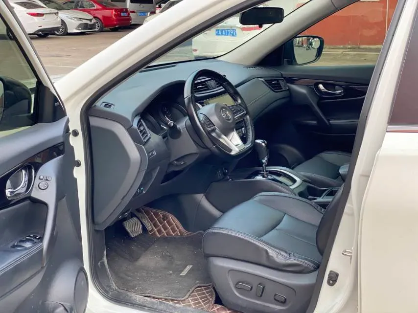 2020 Nissan X-Trail 2.0L 154HP L4 CVT,autocango,china used car exporter,china ev exporter,chinese used car exporter,chinese used ev exporter