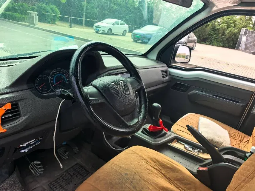 2019 WuLing RongGuang New Truck 1.8L 133HP L4 5MT,autocango,china used car exporter,china ev exporter,chinese used car exporter,chinese used ev exporter