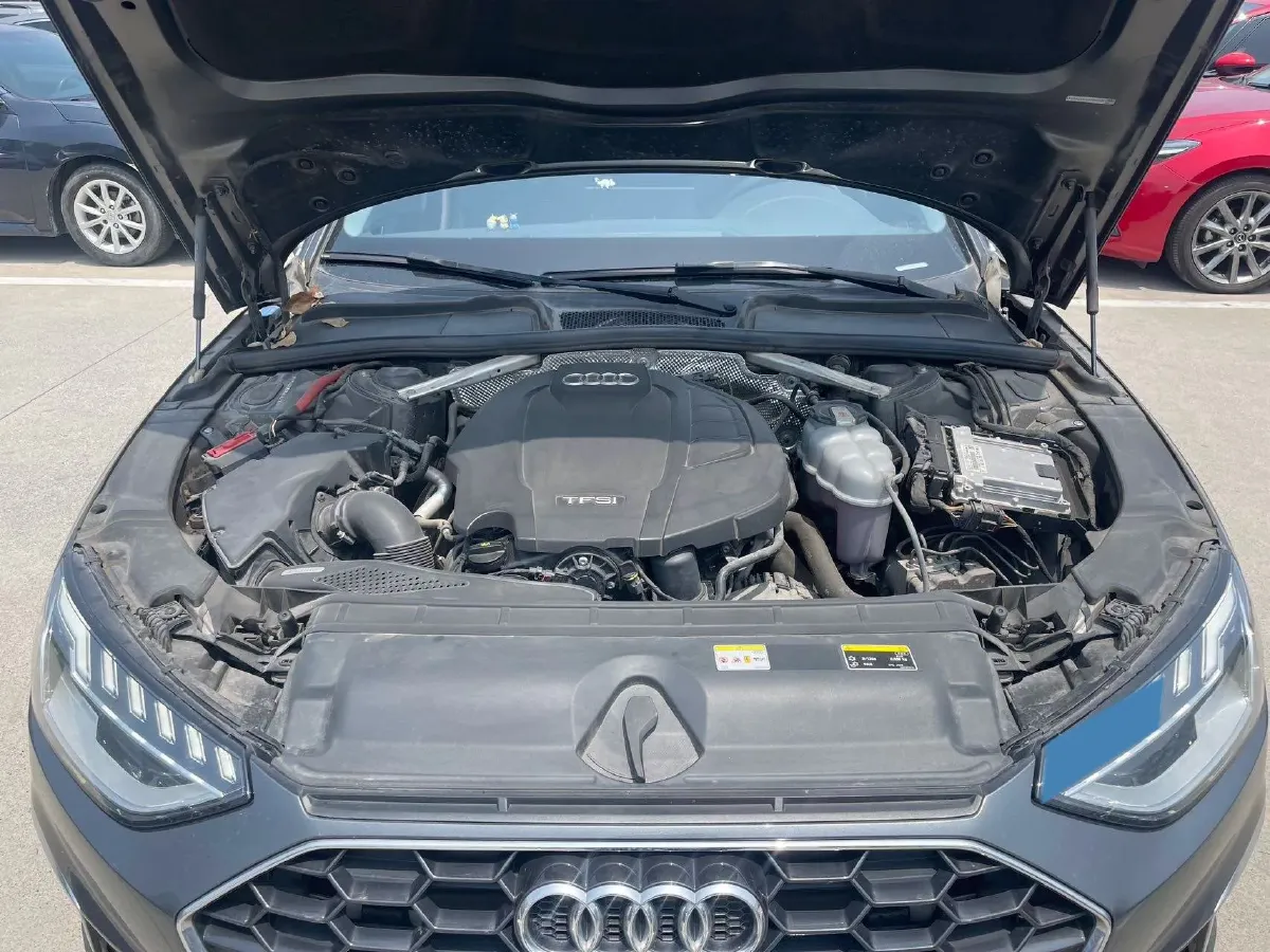2020 Audi A4L 2.0T 190HP L4 7DCT,autocango,china used car exporter,china ev exporter,chinese used car exporter,chinese used ev exporter