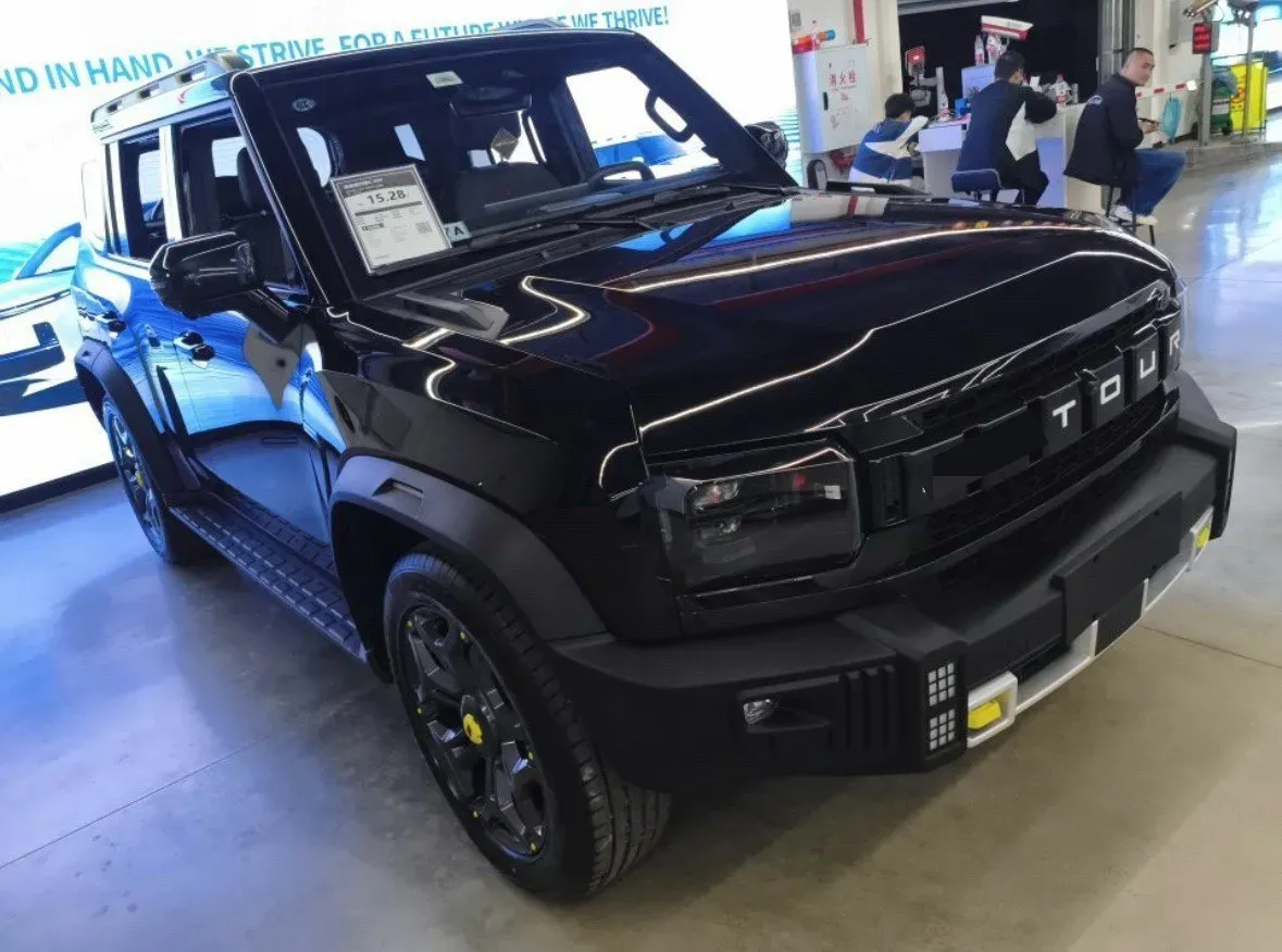 2024 Jetour ShanHai TravellerC-DM 1.5T 156HP L4 3DHT PHEV 43.24KWH,autocango,china used car exporter,china ev exporter,chinese used car exporter,chinese used ev exporter