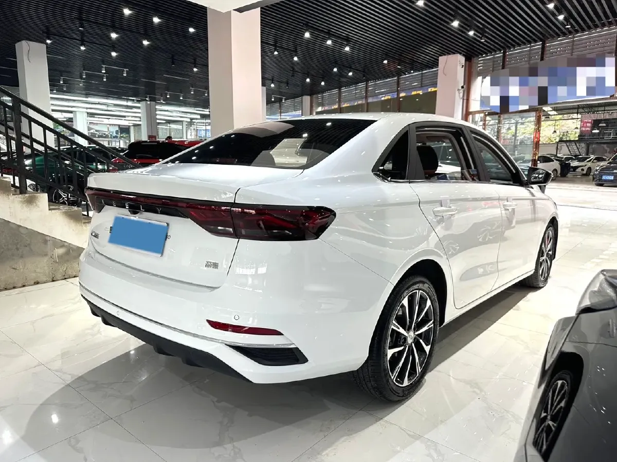 2025 Geely Emgrand 1.5L 127HP L4 CVT,autocango,china used car exporter,china ev exporter,chinese used car exporter,chinese used ev exporter