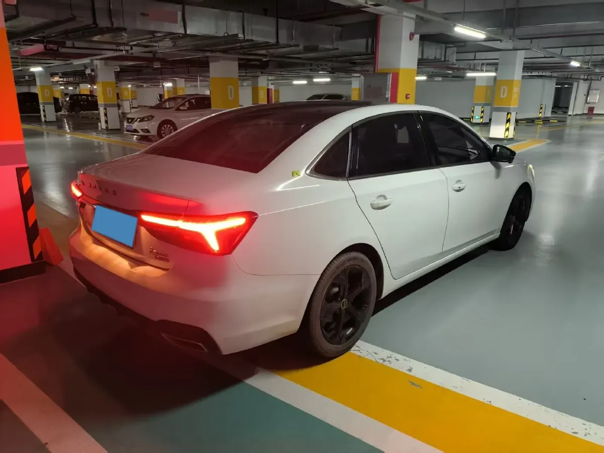 2020 Roewe i6 MAX 1.5T 173HP L4 7DCT,autocango,china used car exporter,china ev exporter,chinese used car exporter,chinese used ev exporter