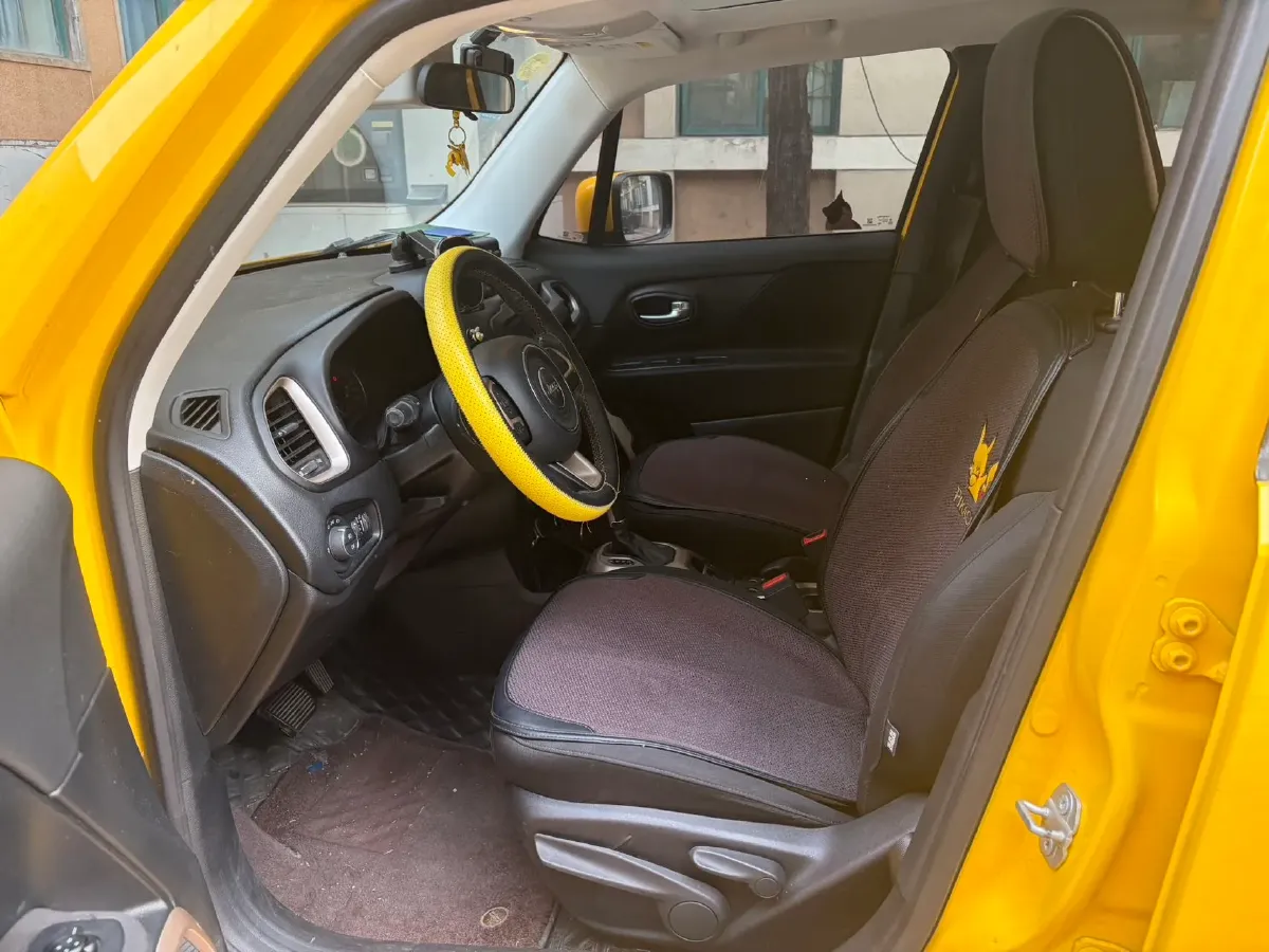 2017 Jeep Renegade 1.4T 150HP L4 7DCT,autocango,china used car exporter,china ev exporter,chinese used car exporter,chinese used ev exporter