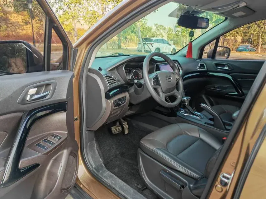 2017 GAC Trumpchi GS4 1.3T 137HP L4 7DCT,autocango,china used car exporter,china ev exporter,chinese used car exporter,chinese used ev exporter