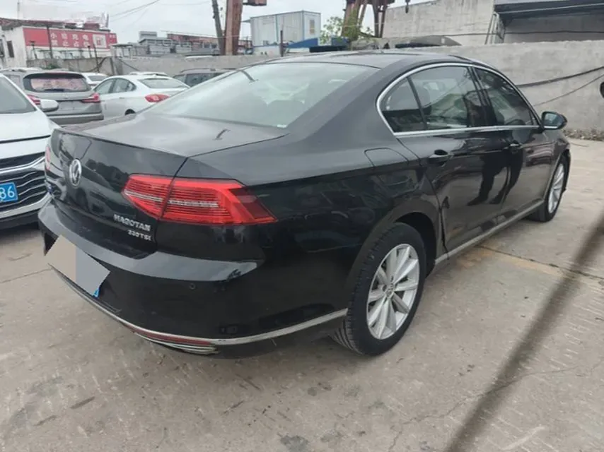 2019 Volkswagen Magotan 2.0T 186HP L4 7DCT,autocango,china used car exporter,china ev exporter,chinese used car exporter,chinese used ev exporter