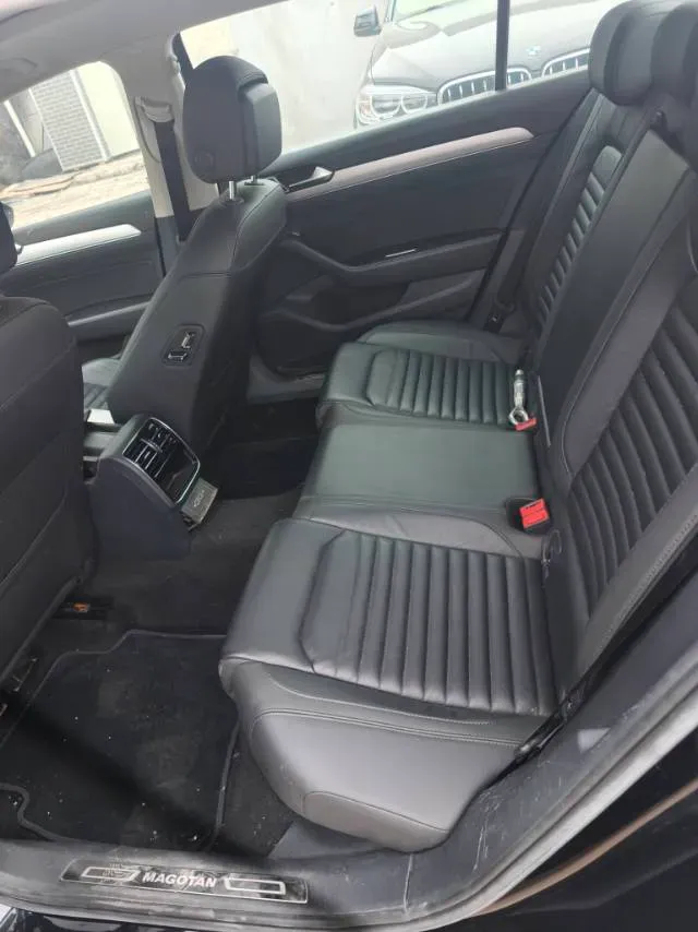 2019 Volkswagen Magotan 2.0T 186HP L4 7DCT,autocango,china used car exporter,china ev exporter,chinese used car exporter,chinese used ev exporter