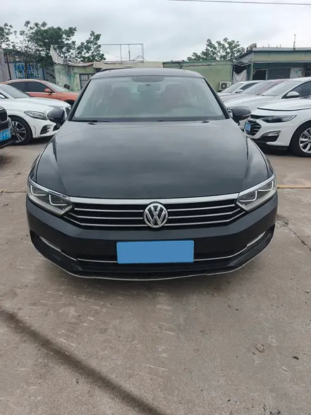 2019 Volkswagen Magotan 2.0T 186HP L4 7DCT,autocango,china used car exporter,china ev exporter,chinese used car exporter,chinese used ev exporter