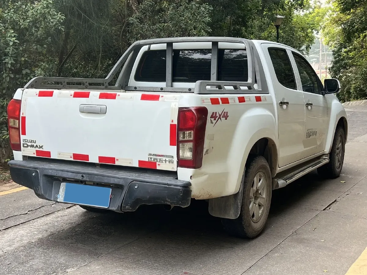 2018 Isuzu D-MAX 3.0T 177HP L4 6MT,autocango,china used car exporter,china ev exporter,chinese used car exporter,chinese used ev exporter
