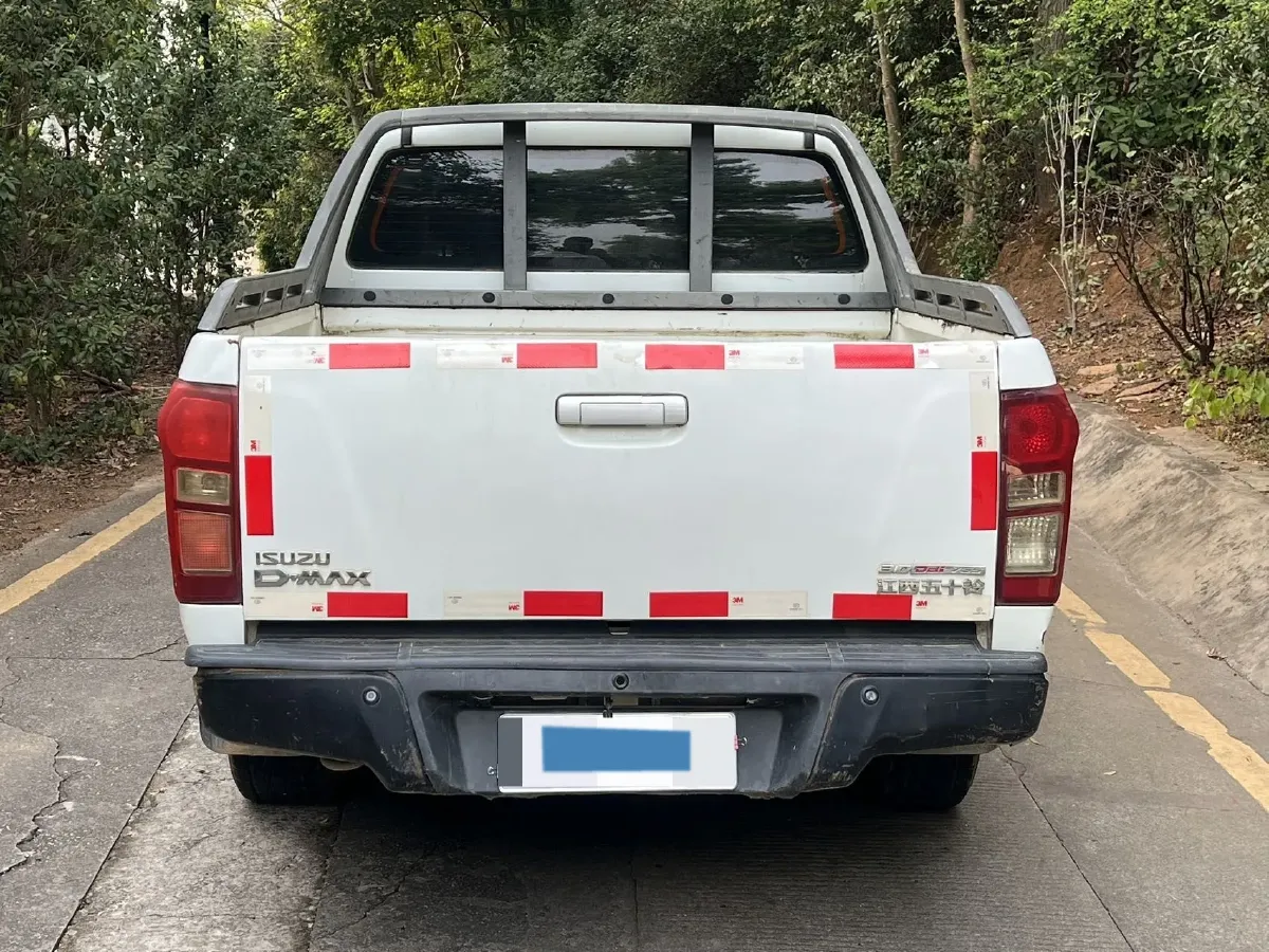 2018 Isuzu D-MAX 3.0T 177HP L4 6MT,autocango,china used car exporter,china ev exporter,chinese used car exporter,chinese used ev exporter