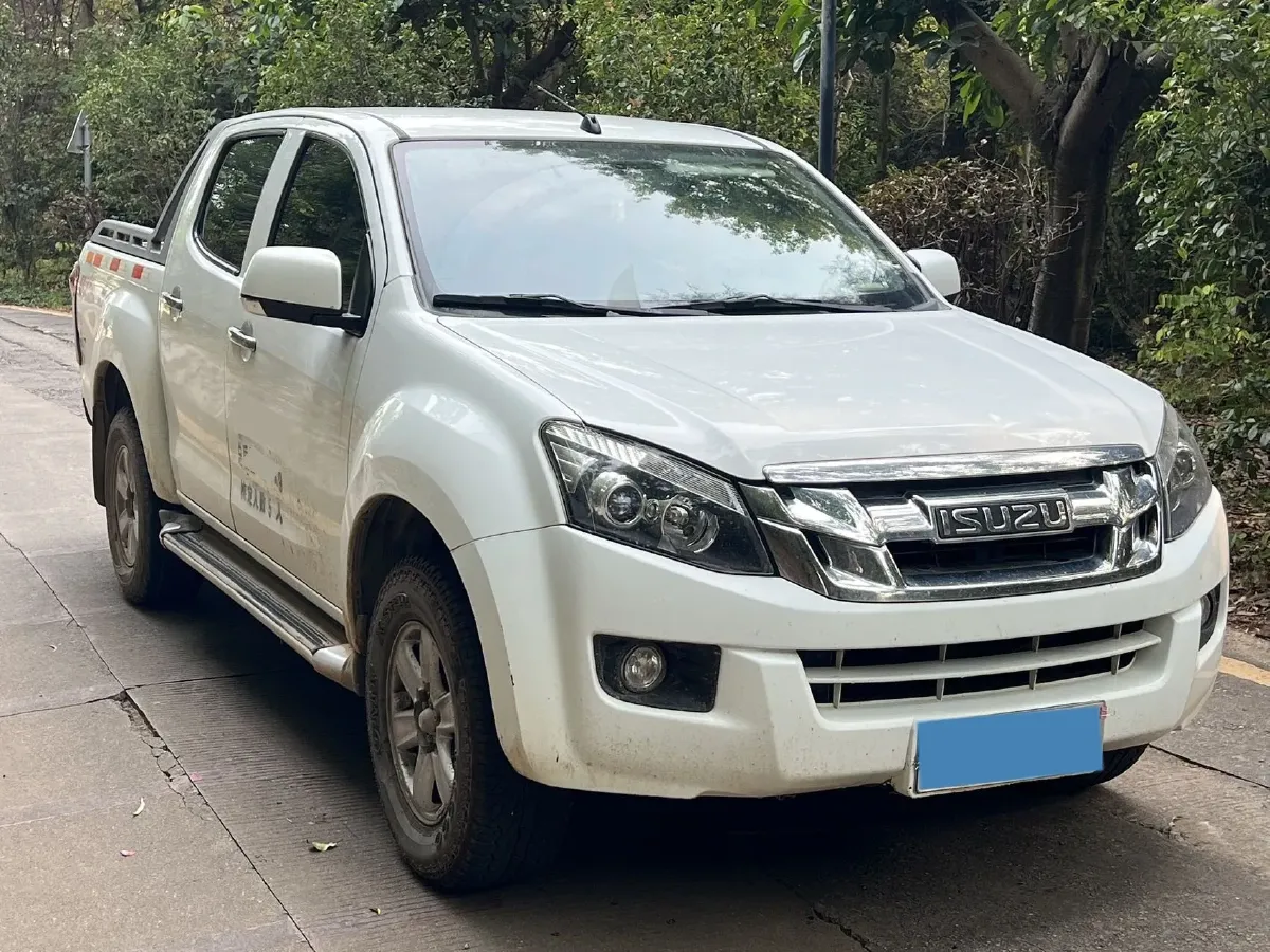 2018 Isuzu D-MAX 3.0T 177HP L4 6MT,autocango,china used car exporter,china ev exporter,chinese used car exporter,chinese used ev exporter
