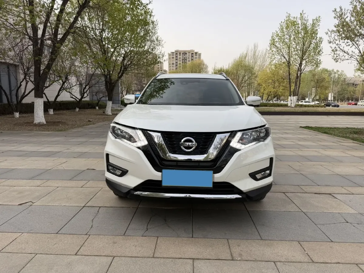 2022 Nissan X-Trail 2.0L 151HP L4 CVT,autocango,china used car exporter,china ev exporter,chinese used car exporter,chinese used ev exporter