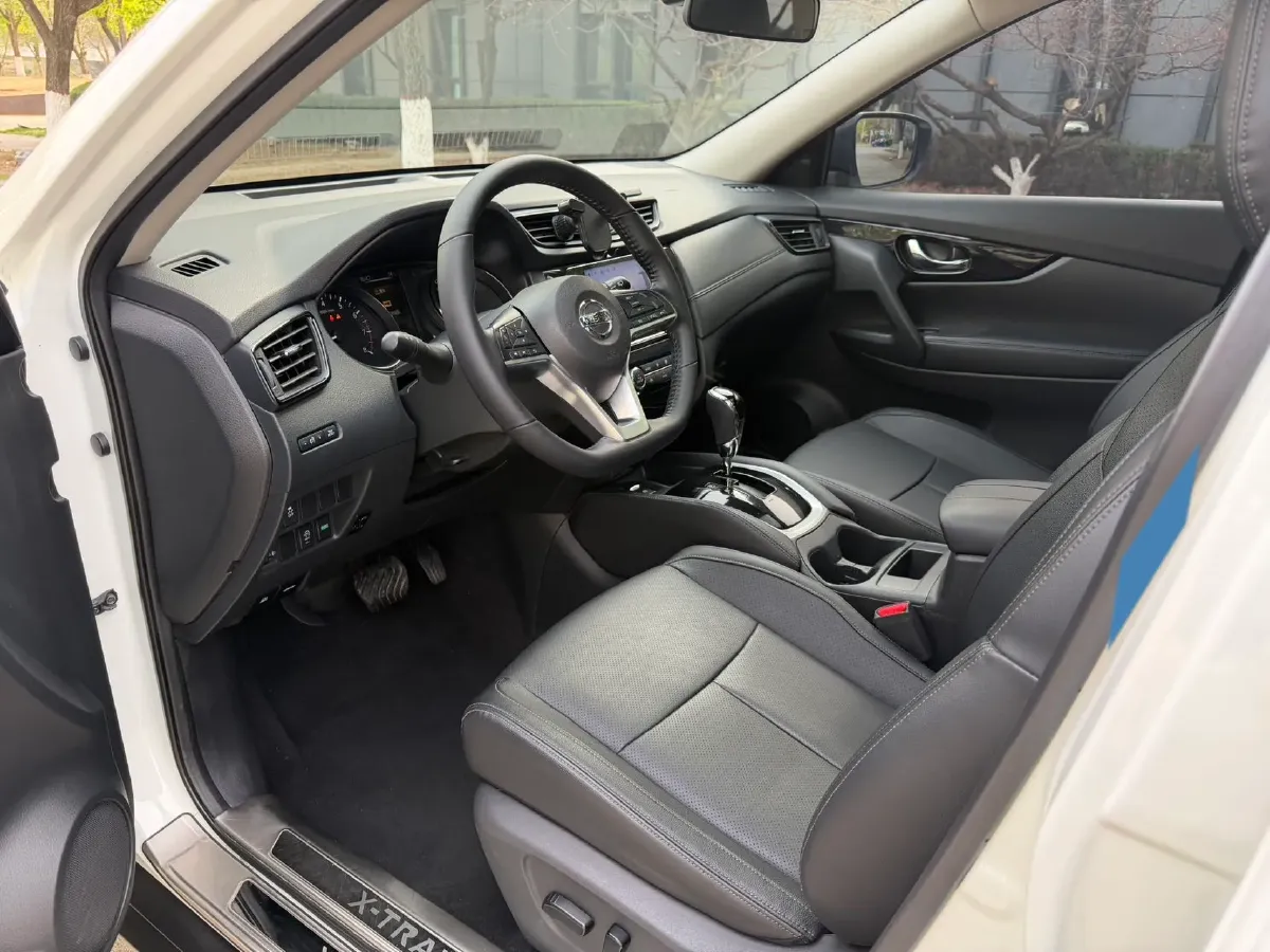 2022 Nissan X-Trail 2.0L 151HP L4 CVT,autocango,china used car exporter,china ev exporter,chinese used car exporter,chinese used ev exporter