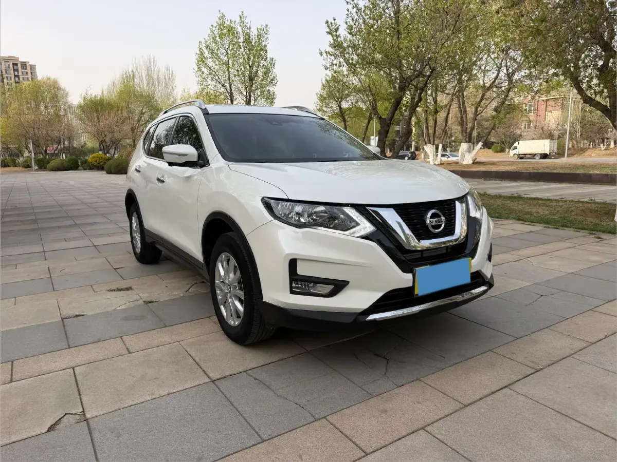 2022 Nissan X-Trail 2.0L 151HP L4 CVT,autocango,china used car exporter,china ev exporter,chinese used car exporter,chinese used ev exporter