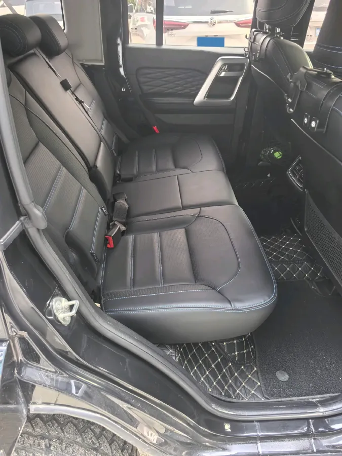 2024 Beijing BJ40 2.0T 224HP L4 8AT,autocango,china used car exporter,china ev exporter,chinese used car exporter,chinese used ev exporter