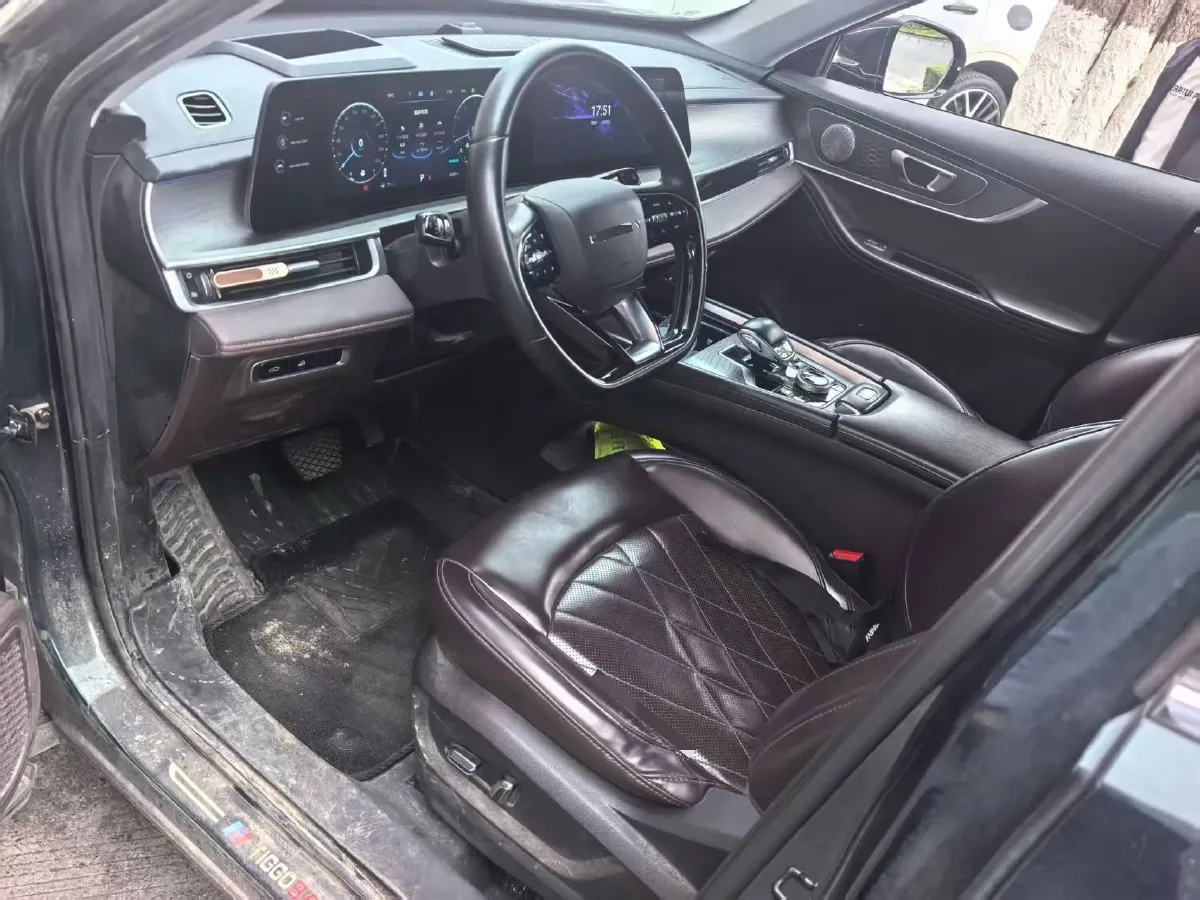 2022 Chery Tiggo 8 PRO 2.0T 254HP L4 7DCT,autocango,china used car exporter,china ev exporter,chinese used car exporter,chinese used ev exporter