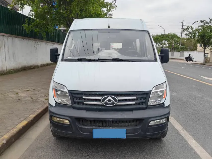 2020 MAXUS XinTu V80 2.5T 136HP L4 6MT,autocango,china used car exporter,china ev exporter,chinese used car exporter,chinese used ev exporter