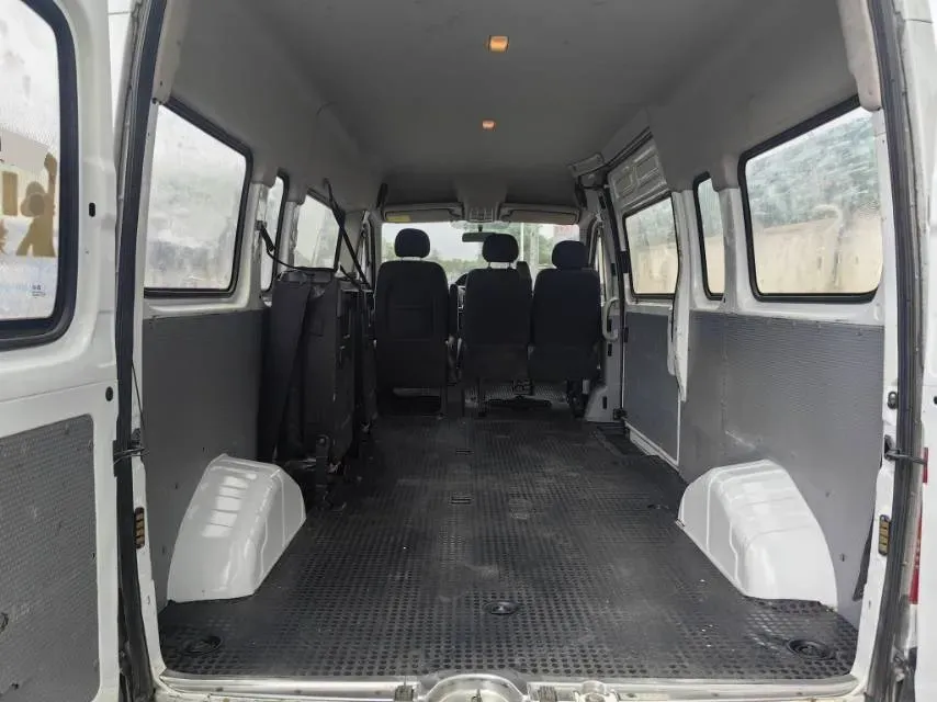 2020 MAXUS XinTu V80 2.5T 136HP L4 6MT,autocango,china used car exporter,china ev exporter,chinese used car exporter,chinese used ev exporter