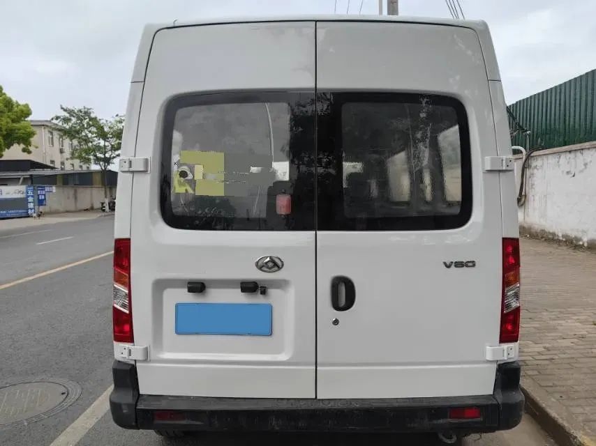 2020 MAXUS XinTu V80 2.5T 136HP L4 6MT,autocango,china used car exporter,china ev exporter,chinese used car exporter,chinese used ev exporter