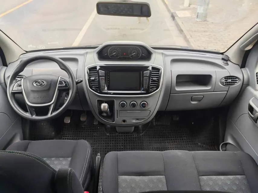 2020 MAXUS XinTu V80 2.5T 136HP L4 6MT,autocango,china used car exporter,china ev exporter,chinese used car exporter,chinese used ev exporter