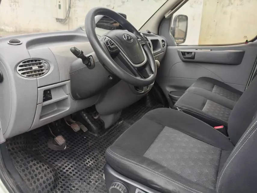 2020 MAXUS XinTu V80 2.5T 136HP L4 6MT,autocango,china used car exporter,china ev exporter,chinese used car exporter,chinese used ev exporter