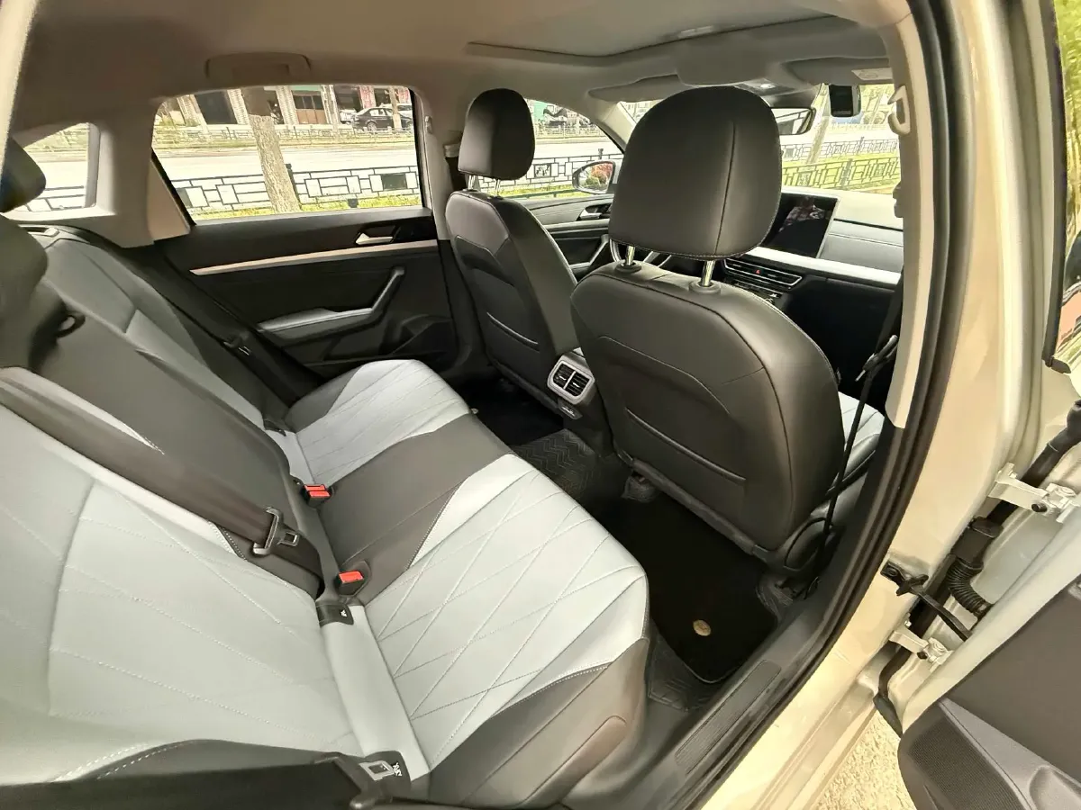 2023 Volkswagen Lavida 1.5L 110HP L4 6AT,autocango,china used car exporter,china ev exporter,chinese used car exporter,chinese used ev exporter