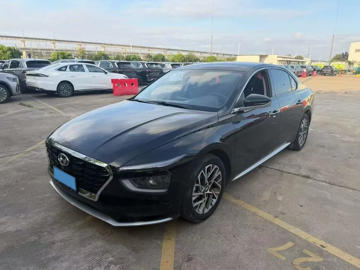 2021 Hyundai Mistra 1.8L 143HP L4 CVT,autocango,china used car exporter,china ev exporter,chinese used car exporter,chinese used ev exporter