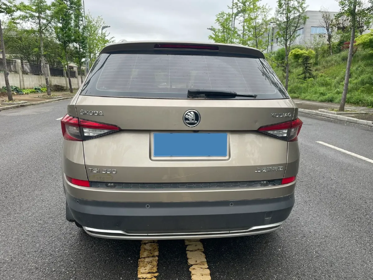 2018 Skoda Kodiak 2.0T 186HP L4 7DCT,autocango,china used car exporter,china ev exporter,chinese used car exporter,chinese used ev exporter