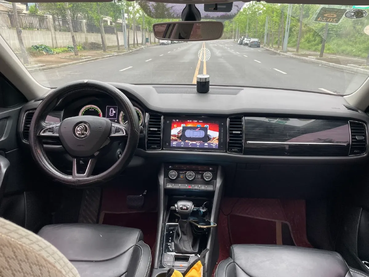 2018 Skoda Kodiak 2.0T 186HP L4 7DCT,autocango,china used car exporter,china ev exporter,chinese used car exporter,chinese used ev exporter