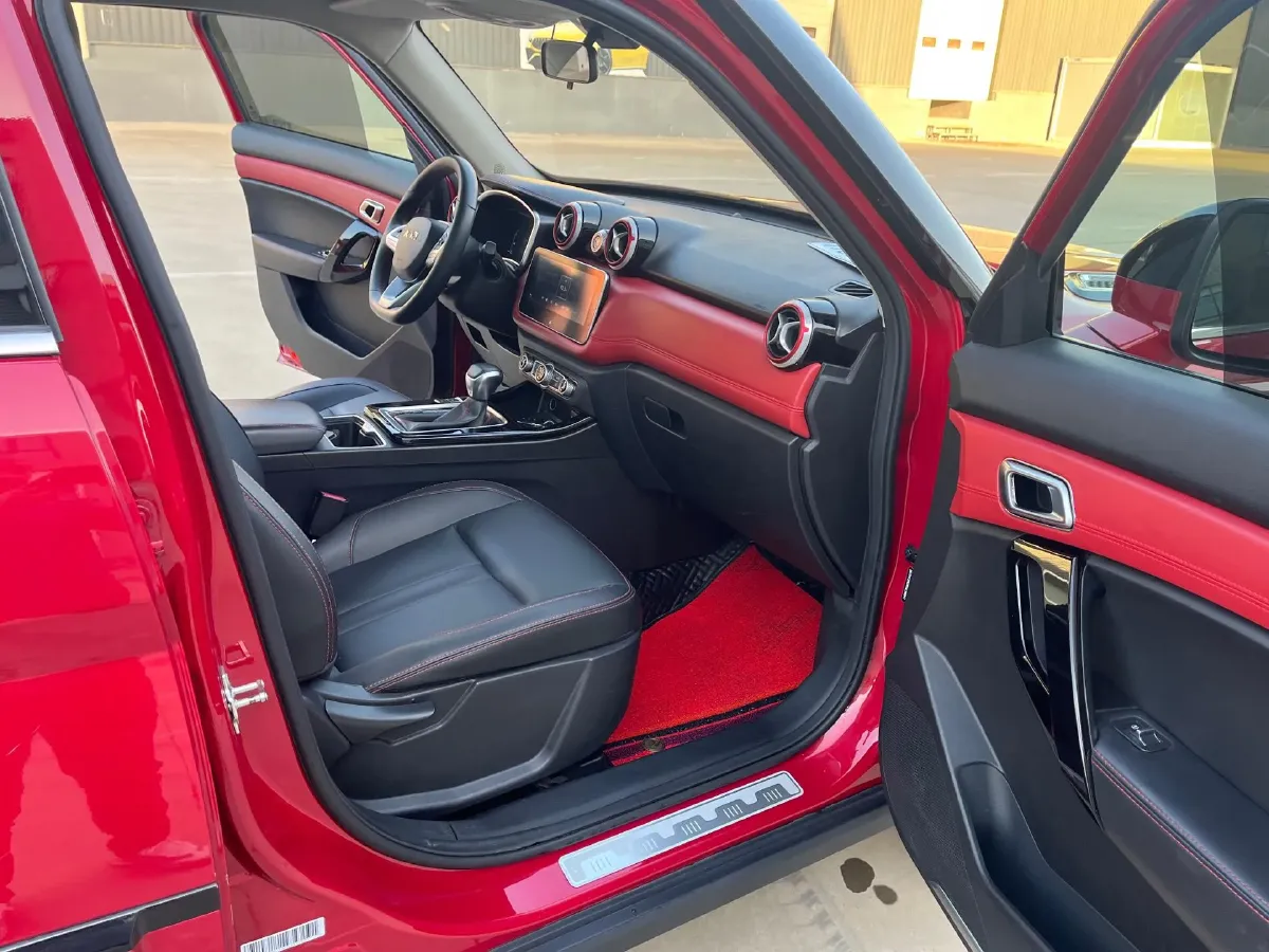 2021 Beijing BJ30 1.5T 156HP L4 6AT,autocango,china used car exporter,china ev exporter,chinese used car exporter,chinese used ev exporter