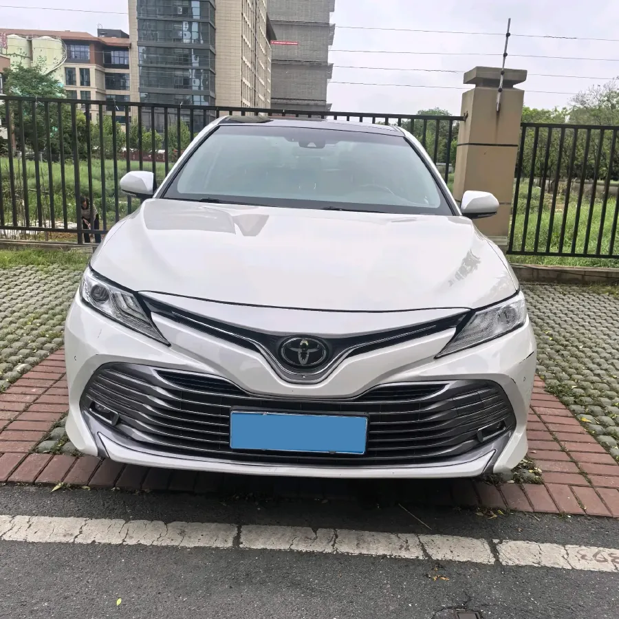 2019 Toyota Camry 2.5L 209HP L4 8AT,autocango,china used car exporter,china ev exporter,chinese used car exporter,chinese used ev exporter