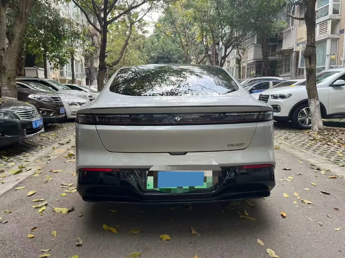 2024 DongFeng eπ eπ007 BEV 56.83KWH,autocango,china used car exporter,china ev exporter,chinese used car exporter,chinese used ev exporter